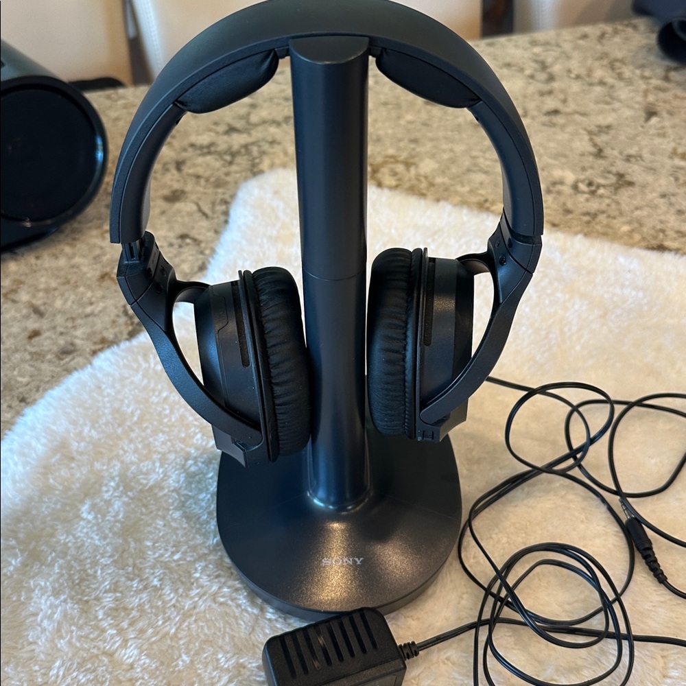 Sony RF 400
Headphones